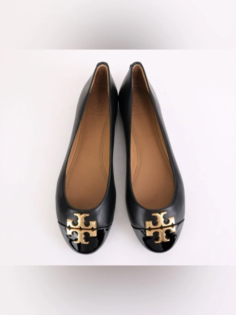 Tory Burch Black Cap Toe Ballet Flats Size 5.5M Gold Logo Leather Classic Shoes